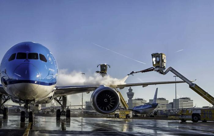 KLM Equipment Services